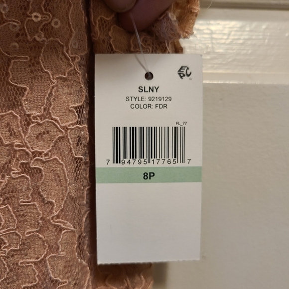 SLNY Lace A-line dress 8P - Picture 7 of 9